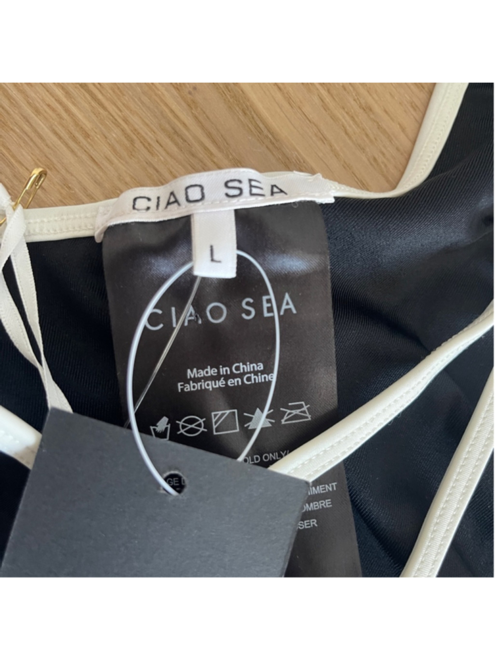 Ciao Sea Black Bikini top with White Trim wrap large neutral classy trendy - Picture 5 of 6
